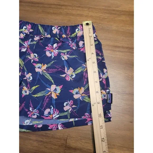 Patagonia Floral Women's Shorts - Navy and Pink - Picture 9 of 11